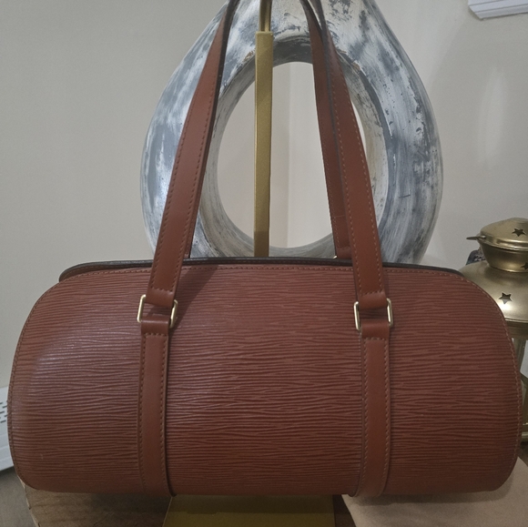 Louis Vuitton Epi Leather Soufflot - Picture 4 of 16